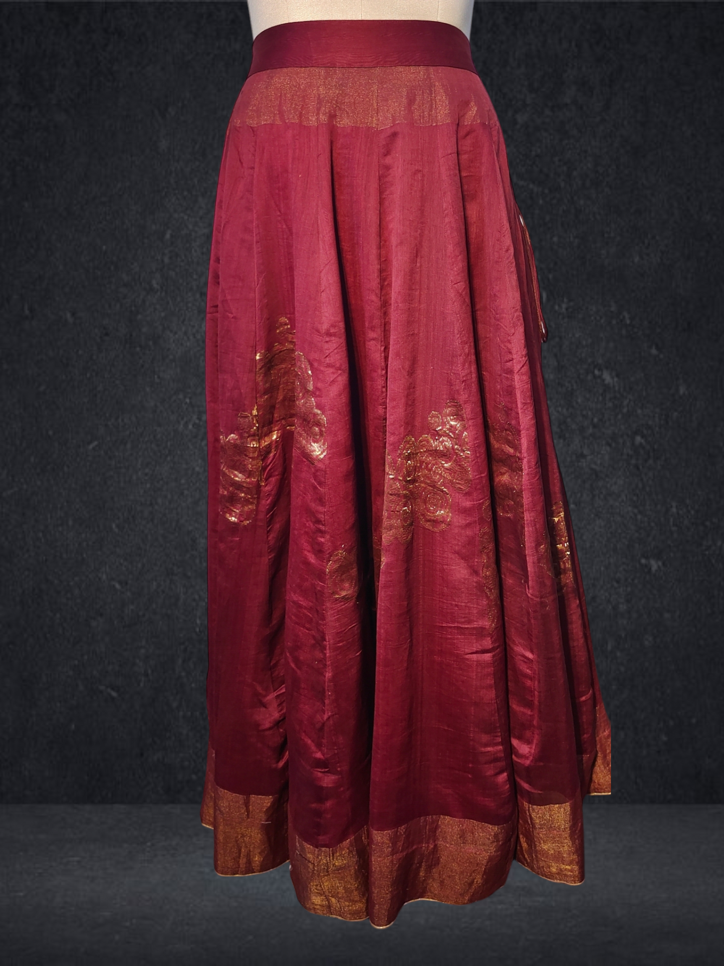 Formal chanderi Zari Woven Skirtset (VKSKT01MAR36)